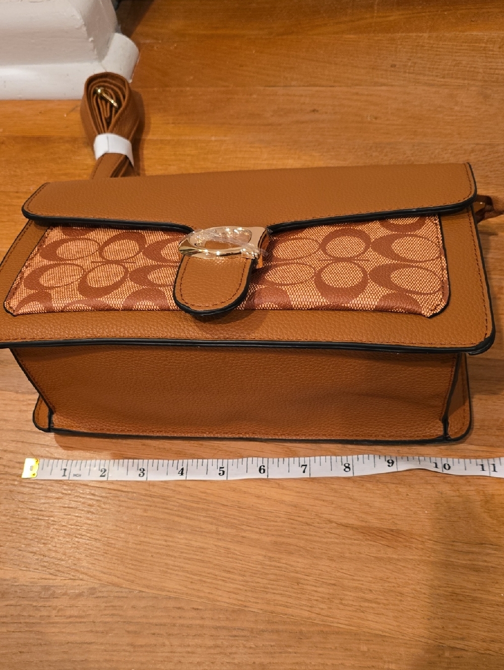 FASHION Signature Brown Leather Crossbody Bag - Picture 6 of 7